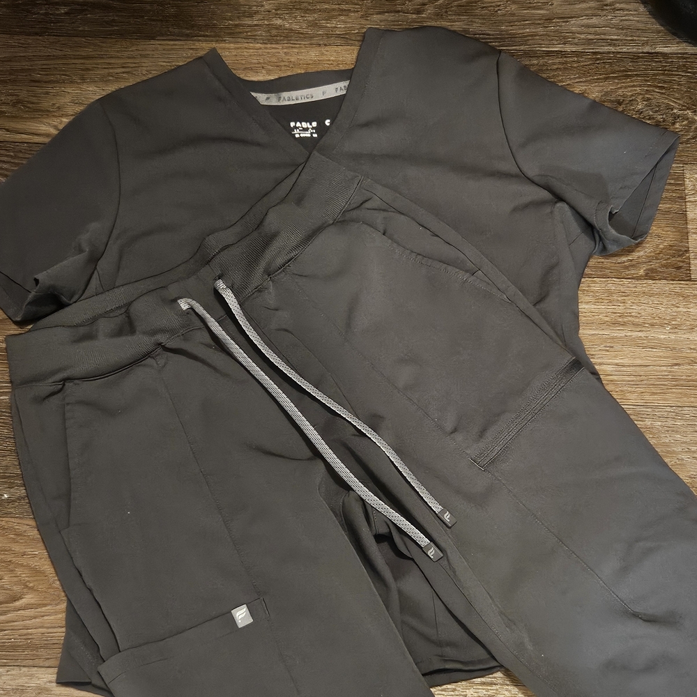 Fabletics Brand Gray Scrub Set